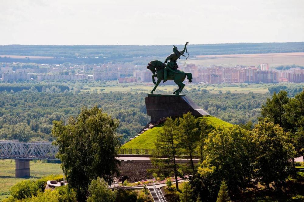 Уфа гостеприимно встретила гостей из Екатеринбурга