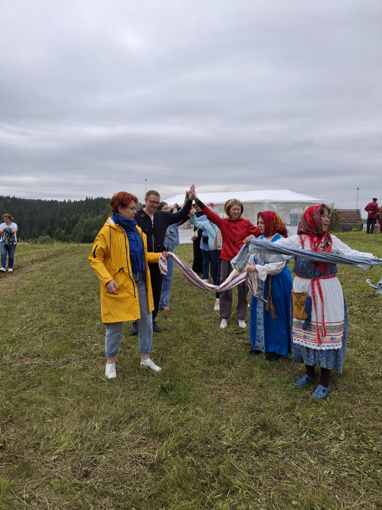 7. Хохловка - игры.jpg